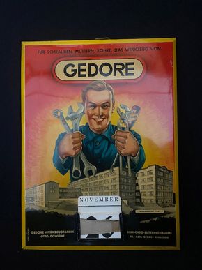 Für Schrauben, Muttern, Rohre das Werkzeug von Gedore  - Endloskalender aus Blech um 1955