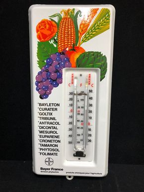Bayer (France) - Emailthermometer werbend für diverse Produkte (Um 1960 / In Originalverpackung)