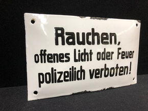 Rauchen, offenes Licht oder Feuer… (Gewölbtes Hinweisschild)