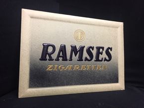 Ramses Zigaretten Pappschild 3D geprägt