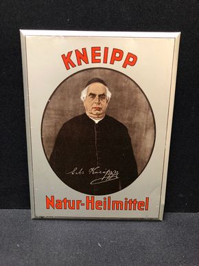 Kneipp Natur-Heilmittel (50er Jahre) Blechschild mit Aufhängekordel (A138)