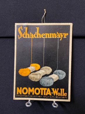 Schachenmayr Wolle Nomotta Eulan - Werbschild Werbeaufsteller -  16 x 12 cm - Ludwig Hohlwein - D um 1920