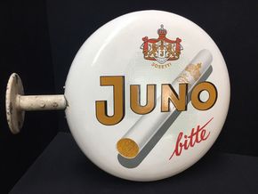 Juno (Josetti) Ausleger mit zwei Emailschilder (40 cm Durchmesser)