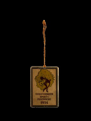 Blechanhänger, 1954