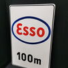 Esso 100m - Abgekantetes Emailleschild im Originalkarton (1960/1970)