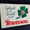Ramikal - Glück im Stall durch Ramikal (Abgekantetes Blechschild um 1955)