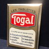 Togal Blechschild mit Semi-Glas-Überzug um 1925 (Variante 1) auf französisch. (A10)