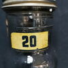 Standard Oil Company - Original Ölflasche mit Ausgießer, Deckelchen und seltenem Zahlenaufdruck - Hier die Ziffer 20