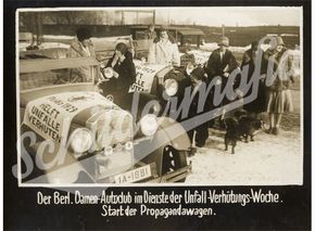 Berliner Damen Autoclub - Foto-„Postkarte“ (unliniert) aus dem Jahr 1929.