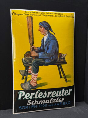 Perlesreuter Schmalzer (Gewölbtes Emailleschild um 1930)