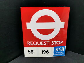 Londoner Bus-Stop - Beidseitig emailliertes Emailleschild aus der Zeit um 1970