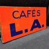 Cafés L.A. - Zweiseitig emaillierter Ausleger (Um 1950)