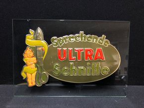 Ultra - Sprechende Schnitte (Schnittmusterbögen) / Geprägtes Blechschild auf Glas montiert (1930/1950). A61