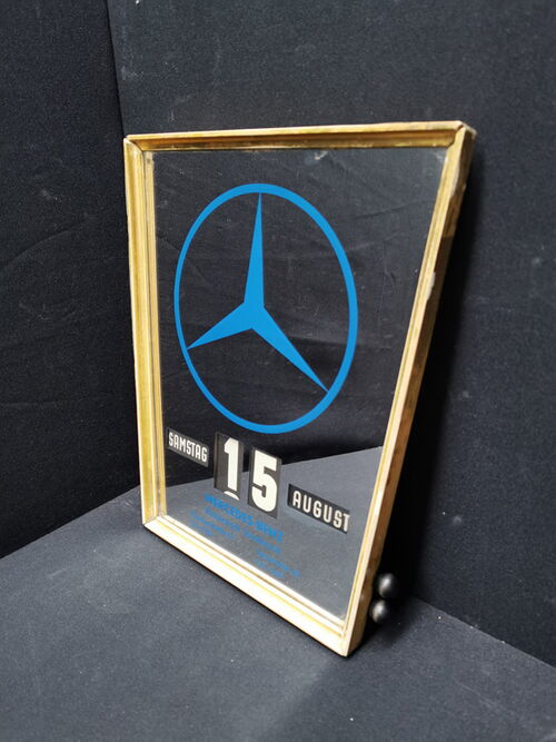 Mercedes Benz Reklamespiegel mit integrierten Dauerkalender