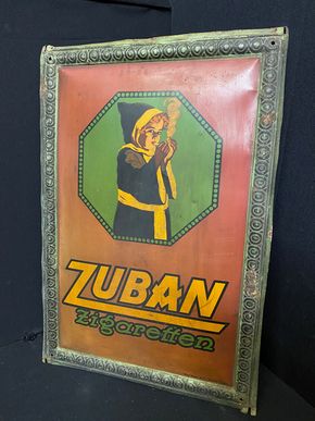 Zuban Zigaretten Blechschild München - rauchendes Kind 62 x 43 cm - D um 1915