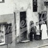 Postkarte mit altem Gartmann- und einem anderen Automaten - Dresden um 1920
