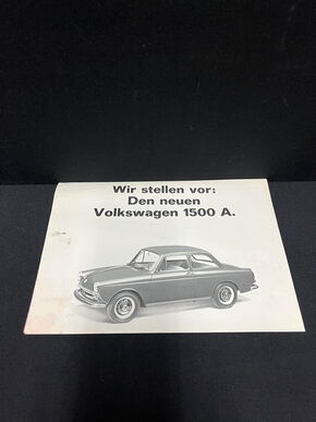 VW 1500 A - DIN A2 Aufklapppräsentations Posterprospekt (1965)