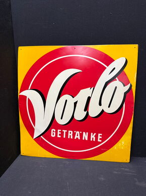 Vorlo Getränke (Flaches Blechschild der 1960er Jahre)