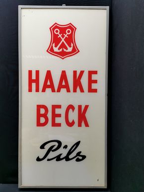 Haake Beck Glaswerbeschild im Rahmen (50er Jahre) - Variante 3 mit S im Schreibschriftstil (enger Schwungbogen)