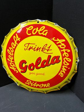 Golda Erfrischungsgetränke / Emailliertes Schild in Kronkorkenform
