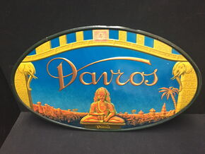 Davros Zigaretten Blechschild (stark geprägt) mit original Steuermarke (Um 1910)