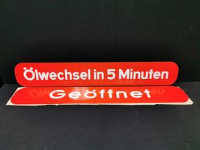 Esso oder Standard - Zwei top erhaltene Emailleschilder, die ursprünglich an einer Tankstelle verwendet werden sollten (1950/1960)