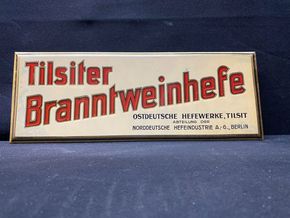 Ostdeutsche Hefewerke Tilsit - Tilsiter Branntweinhefte (Blechschild um 1930) BCM