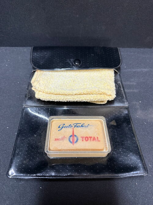 Total Kraftstoffe - Pflegeset im Etui (Um 1955)