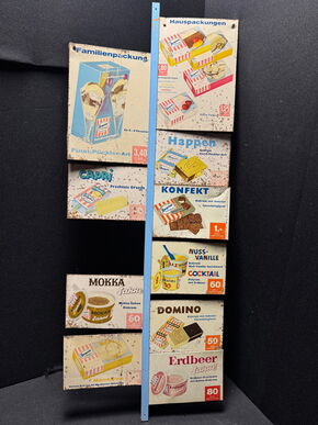 Langnese Eis - Konvolut aus 10 Blechschildern vom Kiosk -  85 x 33 cm D um 1960
