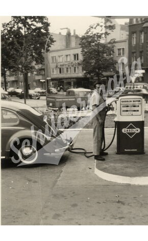 Gasolintankstelle von Herbert Schauer in Berlin