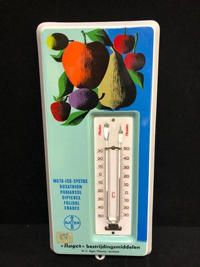Bayer (Niederlande) - Emailthermometer werbend für diverse Produkte (Um 1960 / In Originalverpackung)