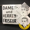 Damen- und Herren- Friseur / Zweiseitiger Emailausleger aus der Zeit um 1910/1920