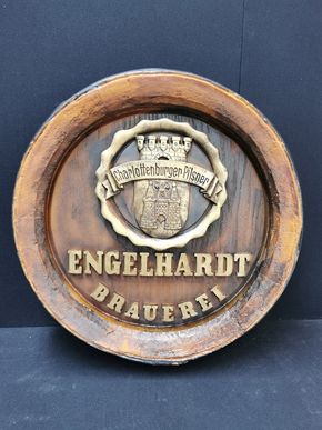 Engelhardt Brauerei - Charlottenburger Pilsner / Kunststoffschild von Boos & Hahn (50er/60er Jahre)