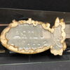 Ultra - Sprechende Schnitte (Schnittmusterbögen) / Geprägtes Blechschild auf Glas montiert (1930/1950). A61