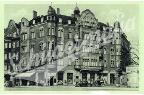 Postkarte mit altem Wohn- und Geschäftsgebäude