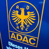 ADAC - Dieses Haus wird vom ADAC empfohlen (Abgekantetes Schild der 1970er Jahre)