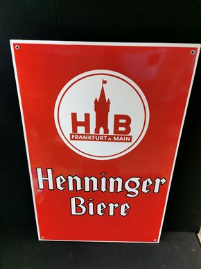 Henninger Bier Frankfurt / Abgekantetes Schild im XL-Format (60er Jahre)