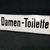 Damen - Toilette / Kleines emailliertes Hinweisschild (Um 1950)