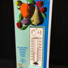 Bayer (Niederlande) - Emailthermometer werbend für diverse Produkte (Um 1960 / In Originalverpackung)