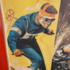 Sie wissen warum ! Schutzbrille ! Skifahrer Warnschild Unfallverhütung 67 x 48 cm um 1960